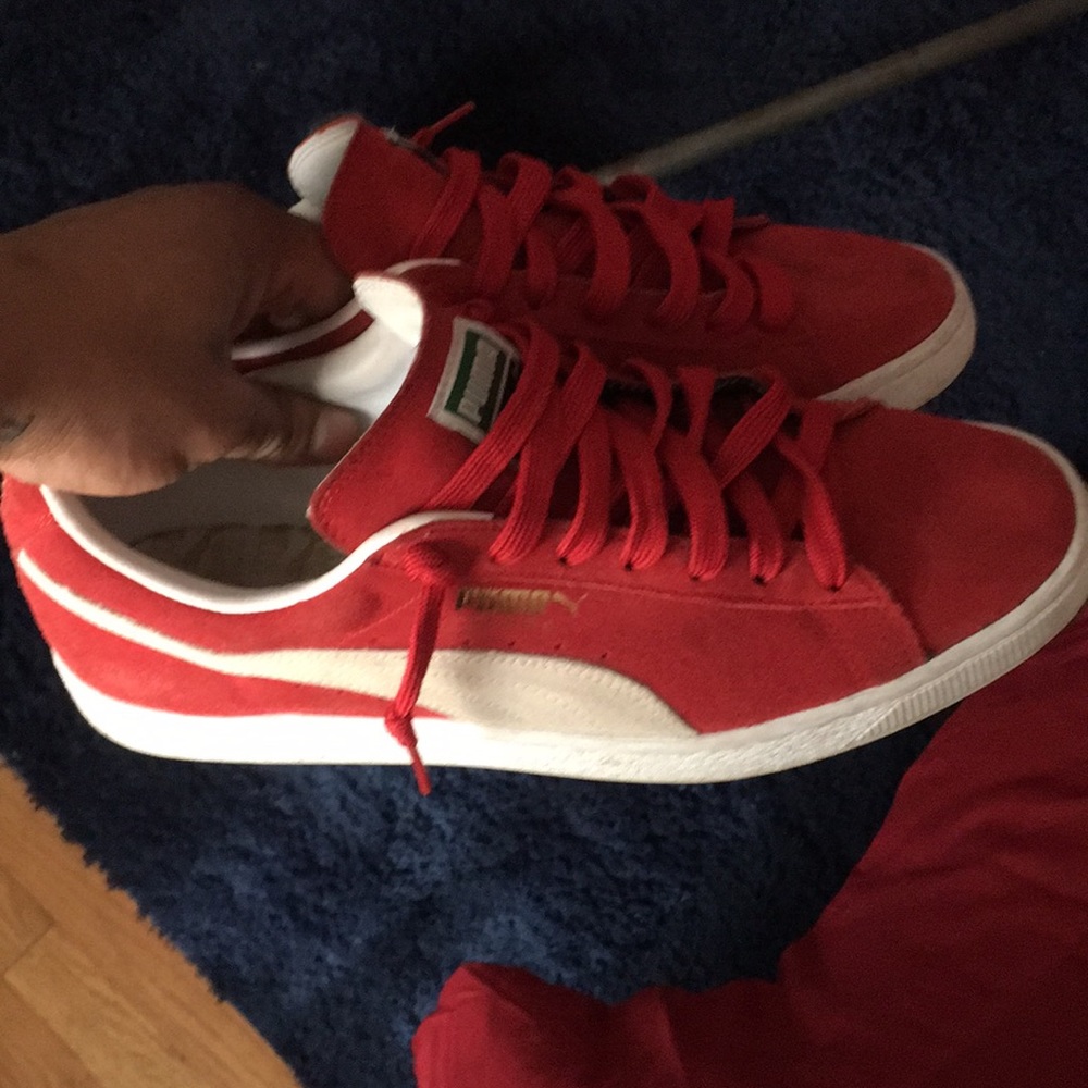 Red PUMA SUEDE SNEAKERS